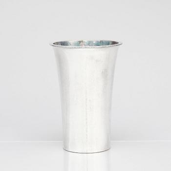 Einar Telander, a sterling silver vase, Silversmedja Einar Telander, Stockholm / Lidingö 1977.