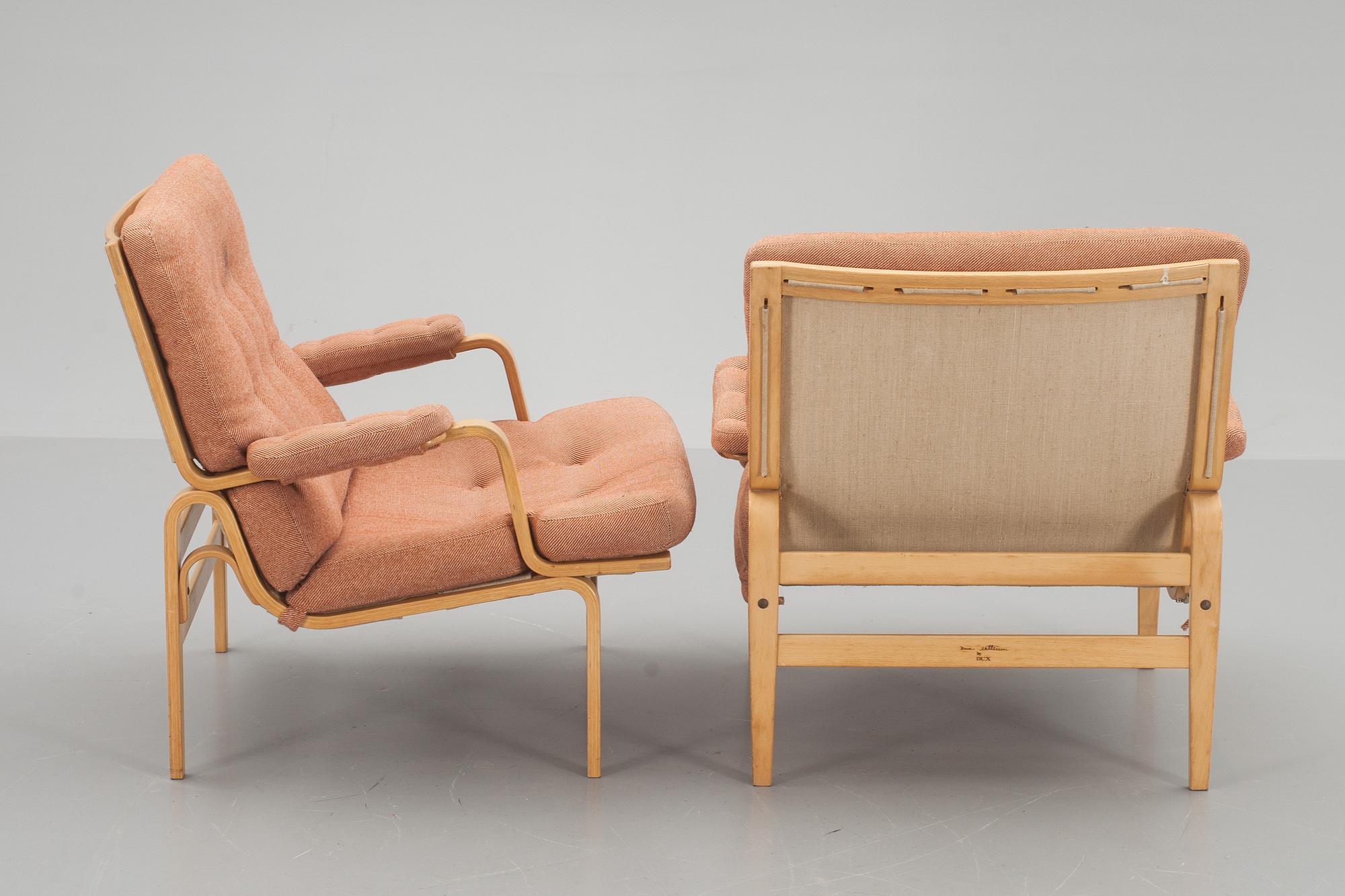 KARMSTOLAR, ett par. "Ingrid" design Bruno Mathsson by Dux.
