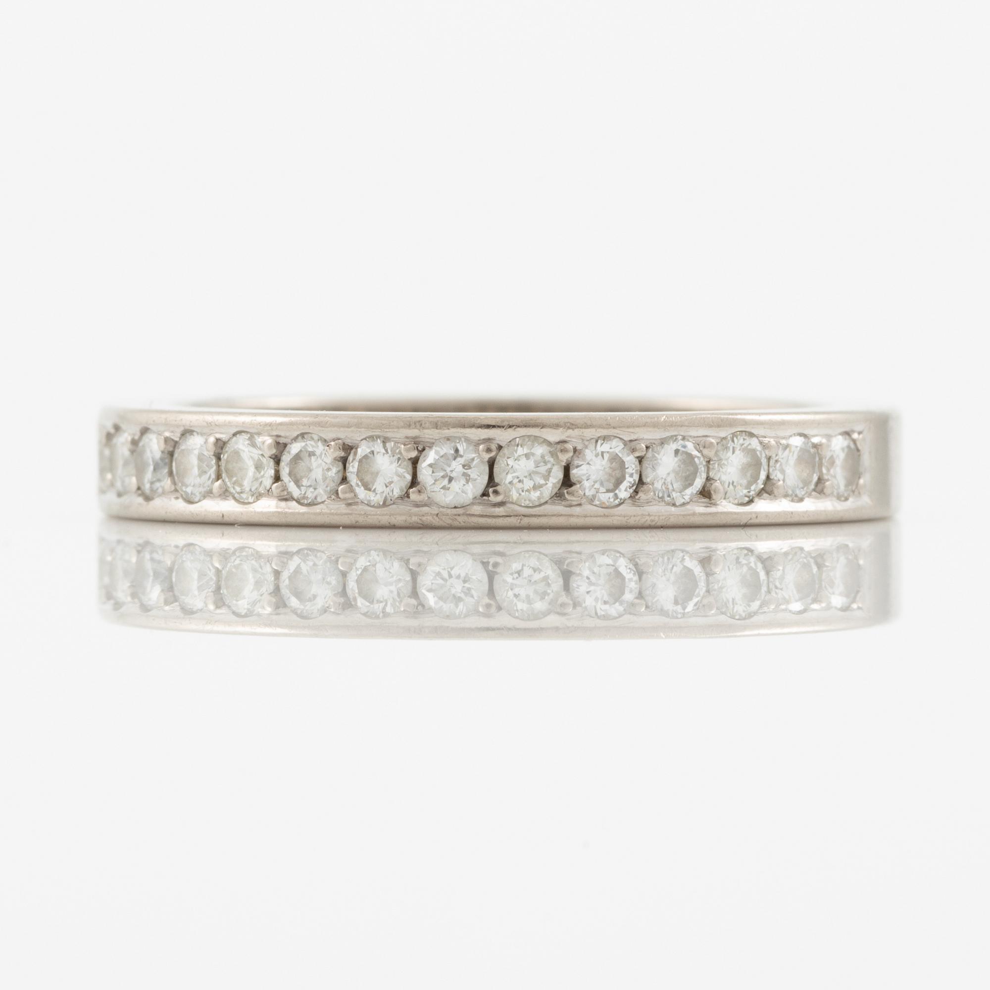 Ring, half eternity, 18K white gold set with brilliant-cut diamonds 0.28 ct according to engraving.