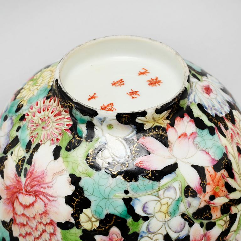 Five pieces of Chinese porcelain from late Qing Dynasty, Guangxu, 1874-1908.