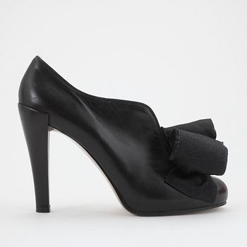 SKOR, Christian LaCroix.