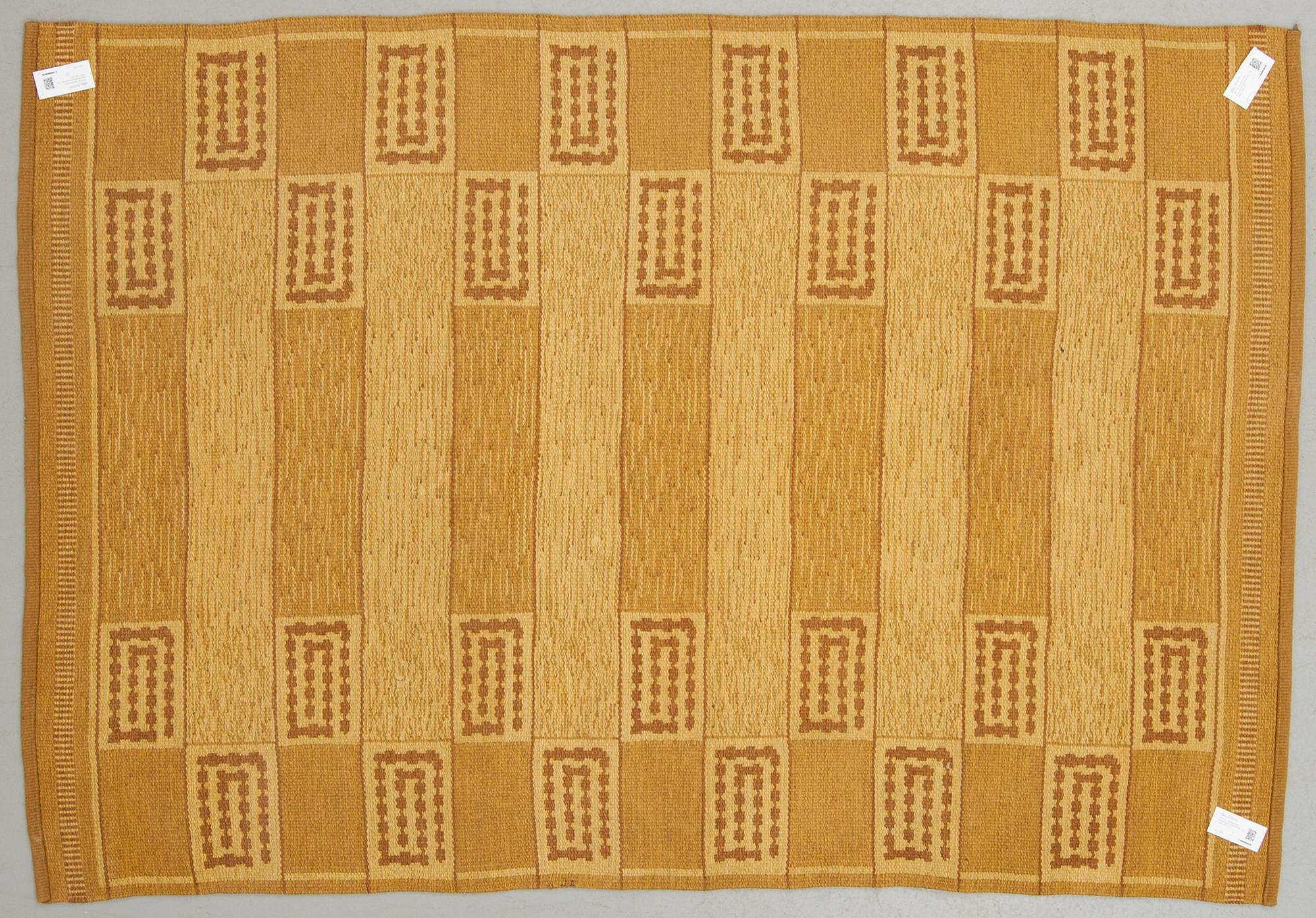 MATTA, dubbelsidig, monogramsignerad WF. Ca 238 x 166 cm.