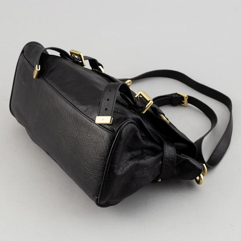 Mulberry, a black leather 'Alexa' bag.