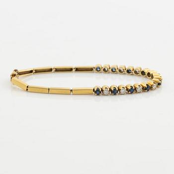 Bracelet, gold with sapphires and brilliant-cut diamonds.