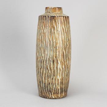 GUNNAR NYLUND, golvvas, stengods, "Rubus", Rörstrand.