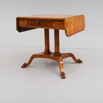 KLAFFBORD, Karl Johanstil, omkring år 1900.