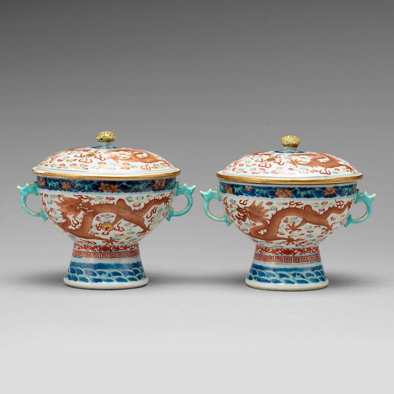 A pair of warmer pots with cover and liners, Qing dynasty, Guangxu (1875-1908).