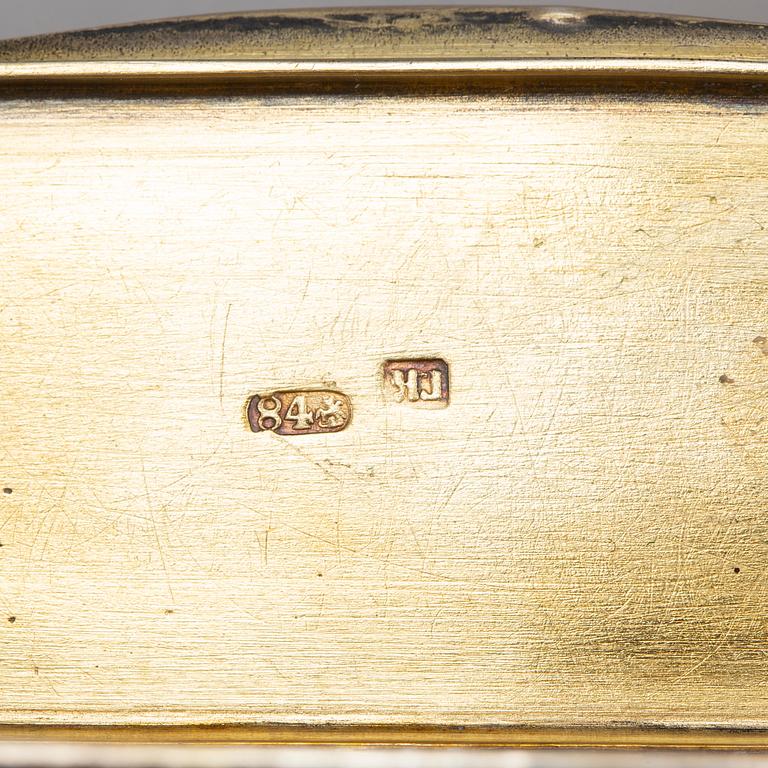A Russian parcel-gilt silver and niello box, mark of Gustav Klingert, Moskva 1876.