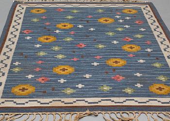 ANNA-GRETA SJÖQVIST, A CARPET, flat weave, ca 235,5-236,5 x 167,5-169,5 cm, signed AGS.
