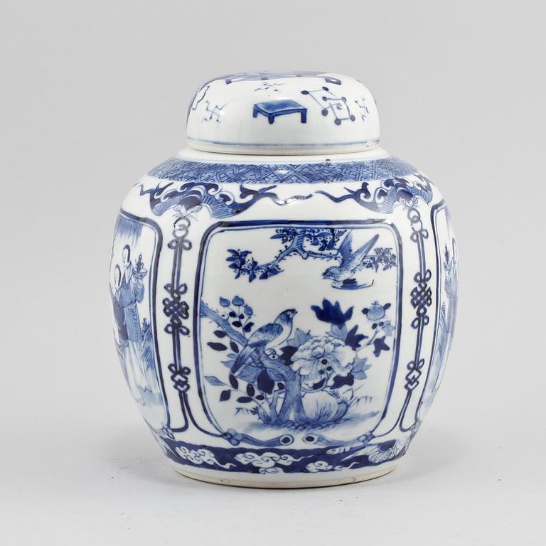 LOCKBOJAN, porslin, Kina, modern tillverkning.