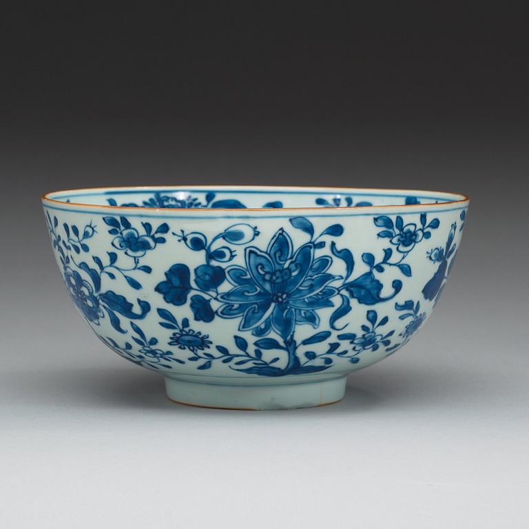 SKÅL, porslin. Qing dynastin, Kangxi (1662-1722).