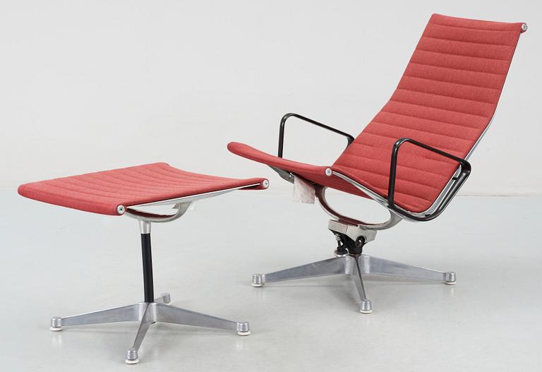 KARMSTOL MED FOTPALL, EA122 och EA123, Charles & Ray Eames, Herman Miller, 1900-talets andra hälft.