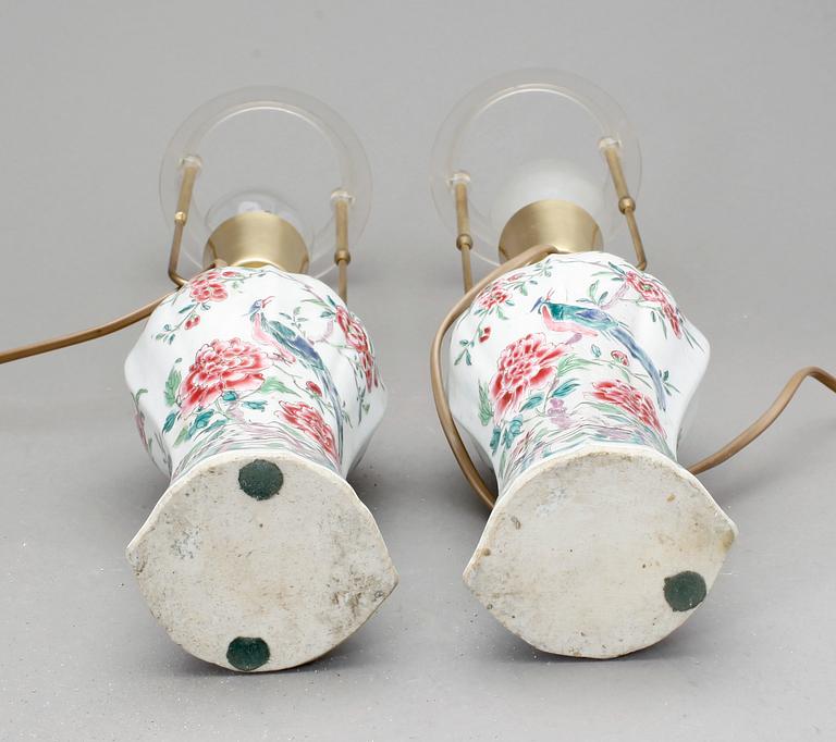 BORDSLAMPOR, ett par. Qing dynastin, Qianlong (1736-95).