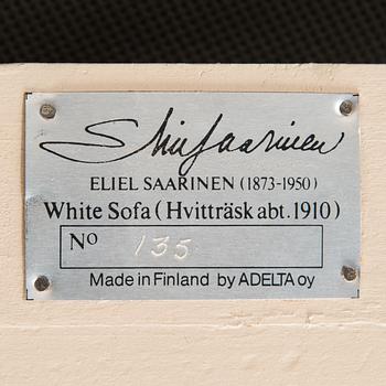 Eliel Saarinen, sohva Hvitträskin "White Suite" -mallia, Adelta 1980-luku.