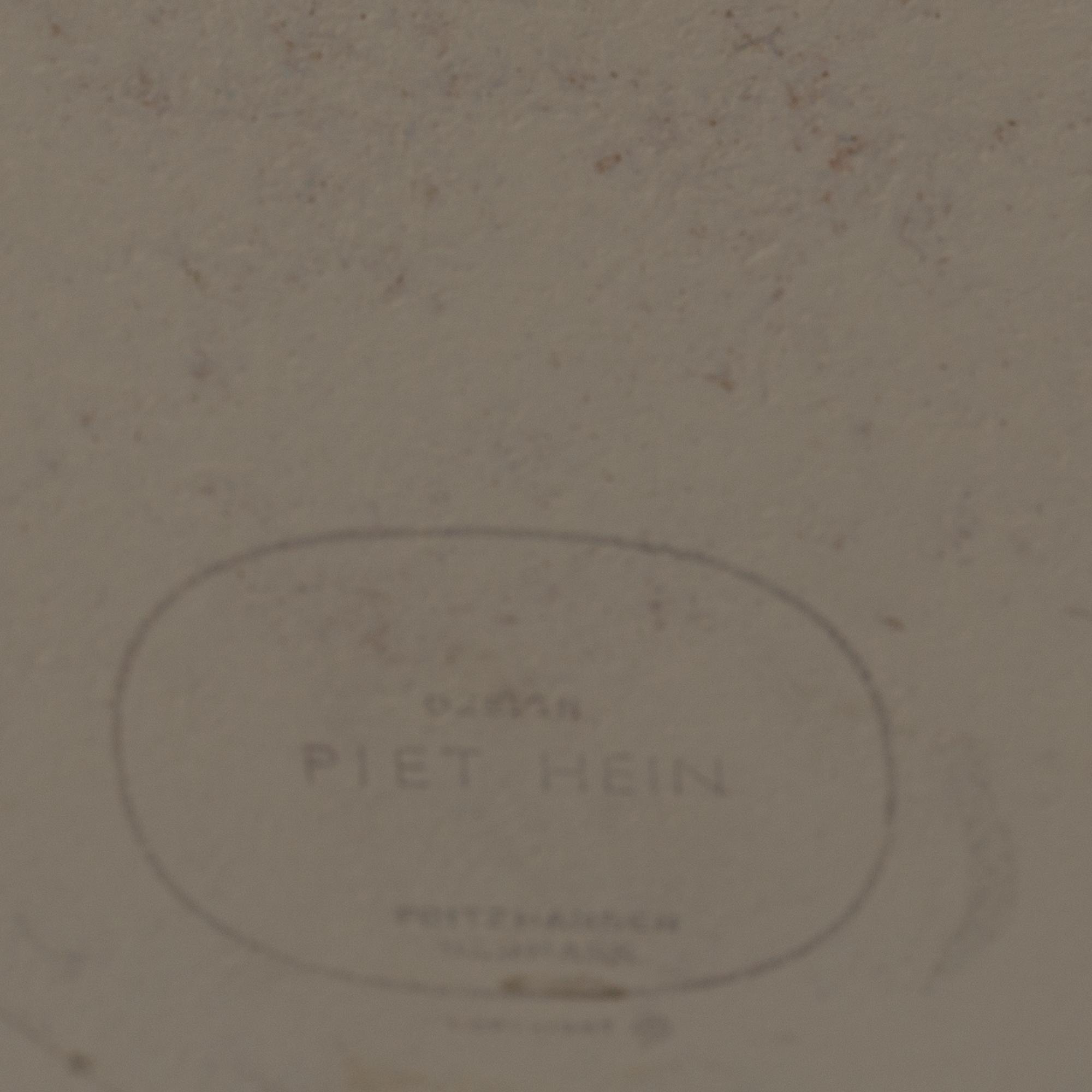 A 'Superellips' table by Bruno Mathsson and Piet Hein, Fritz Hansen, Denmark, 1900-talets andra hälft.