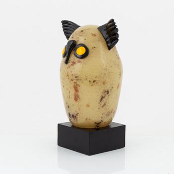 Sigurd Persson, a glass sculpture of an owl, Transjö, Sweden, signed and dated 1994.