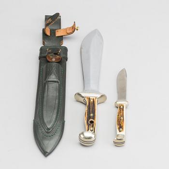 Two 20th century Puma "Waidblatt" and "Kleiner Jagdnicker" knives.