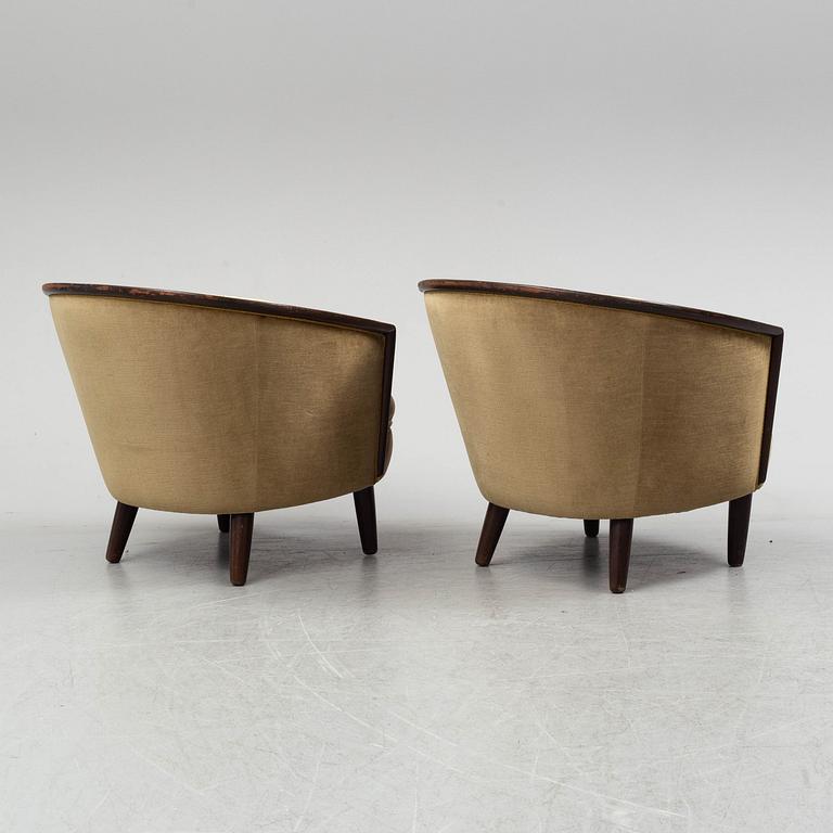 Peter Iversen Langlo, a pair of model 1877 Royal easy chairs from Stranda/Ekornes, Norway, 1940's/50's.