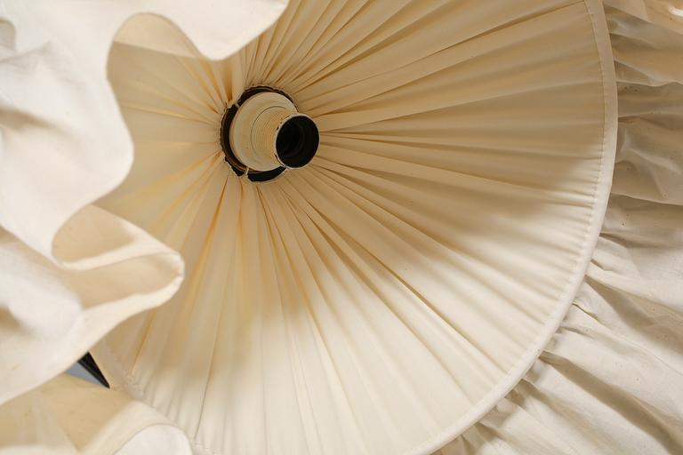 TAKLAMPA, modell 2560, Josef Frank, Firma Svenskt Tenn, höjd ca 30 cm exklusive sladd.