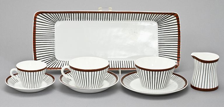 KAFFE- OCH TESERVISDELAR, 31 st, benporslin, "Spisa ribb", Stig Lindberg, Gustavsberg, 1955-74.