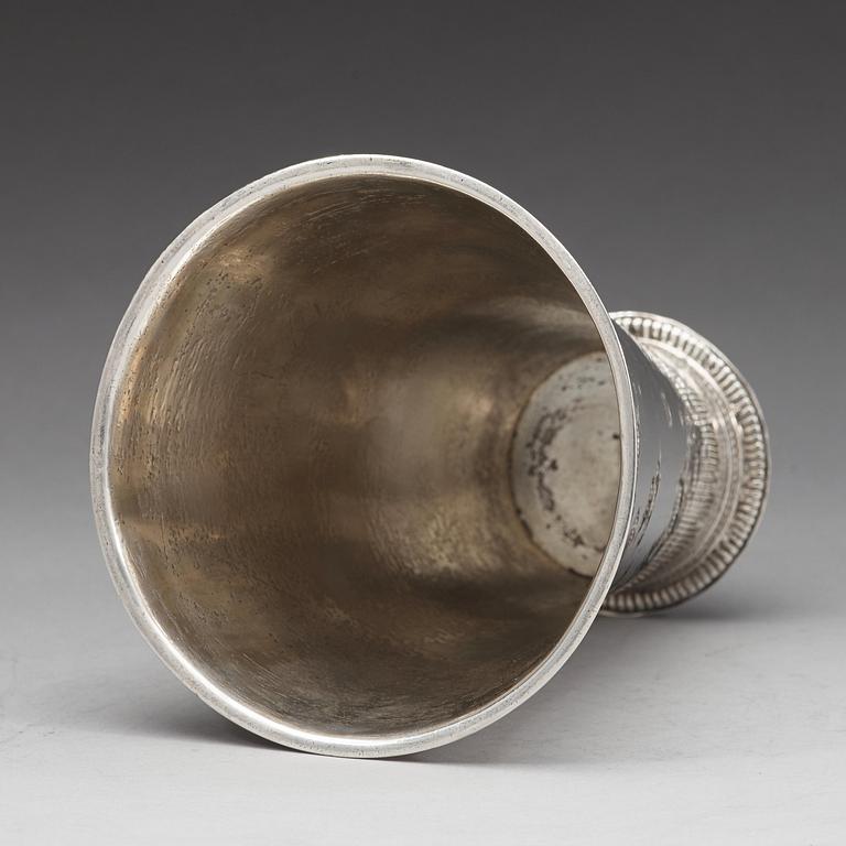 JOHAN HENRIK FLORENTZ ORTH (verksam i Göteborg 1730-1754), bägare, silver.