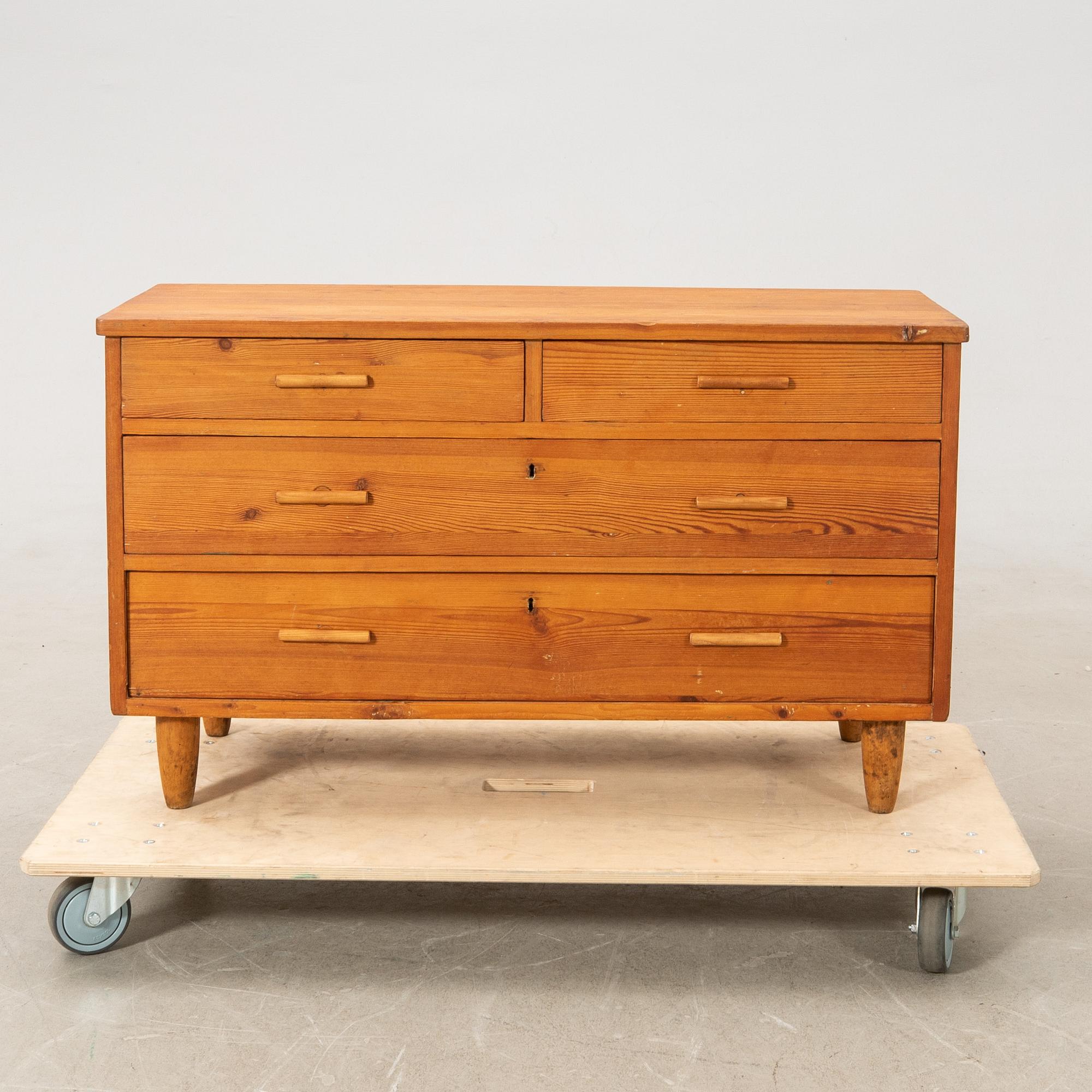 Chest of drawers 1940s Swedish Modern.