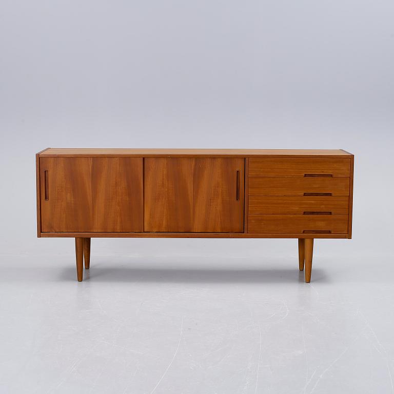 SIDEBOARD, "Trento", Nils Jonsson, Troeds, 1900-talets andra hälft.