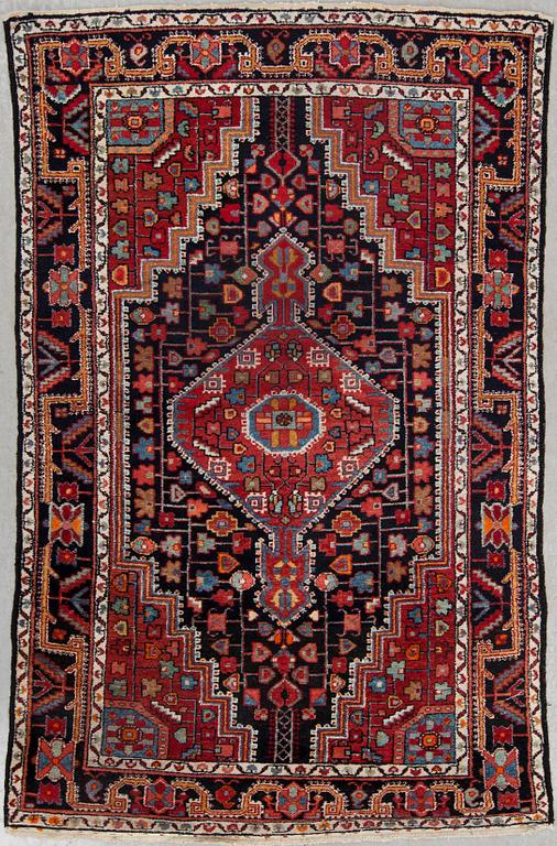 MATTA, semiantik, Malayer, ca 225 X 137 cm.
