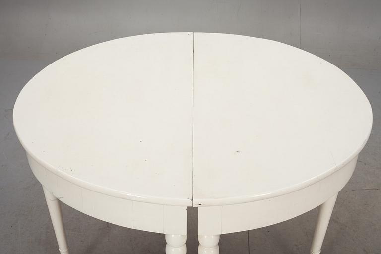 HALVMÅNEBORD, 2 st, 1800-tal.