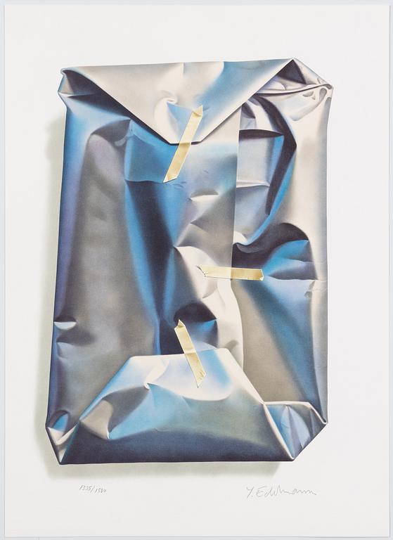 Yrjö Edelmann, "Packed blue and grey heaven".