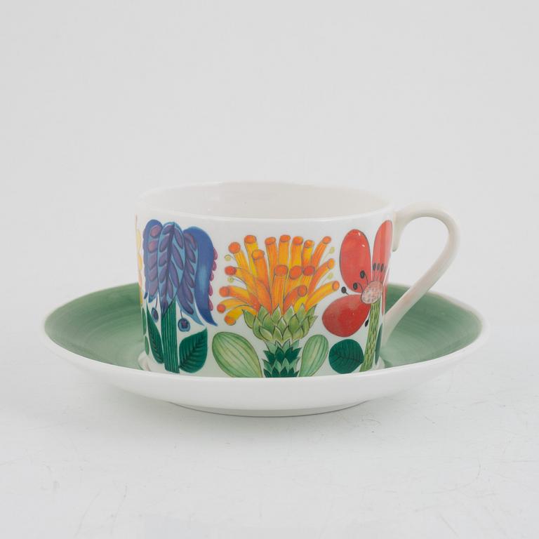 Stig Lindberg, 2 teacups with 3 saucers, bone china, "Tahiti", Gustavsberg, 1970s.