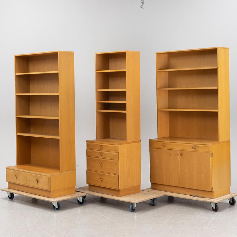 BERTIL FRIDHAGEN,BODAFORS. A set of three oak-veneered bookcases, later part of the 20th Century.