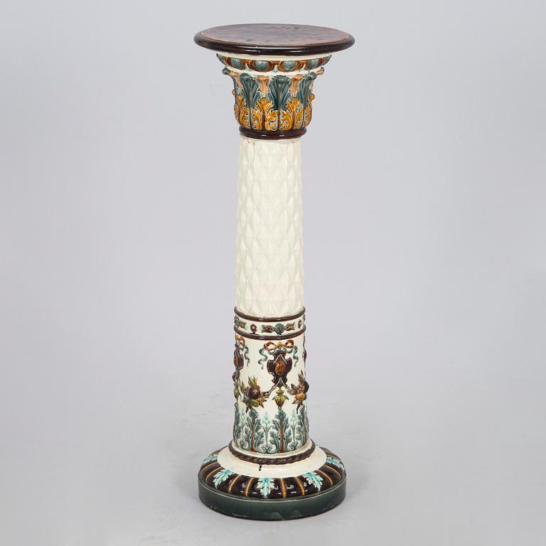 Kukkapylväs / jalusta, Arabia noin 1900.