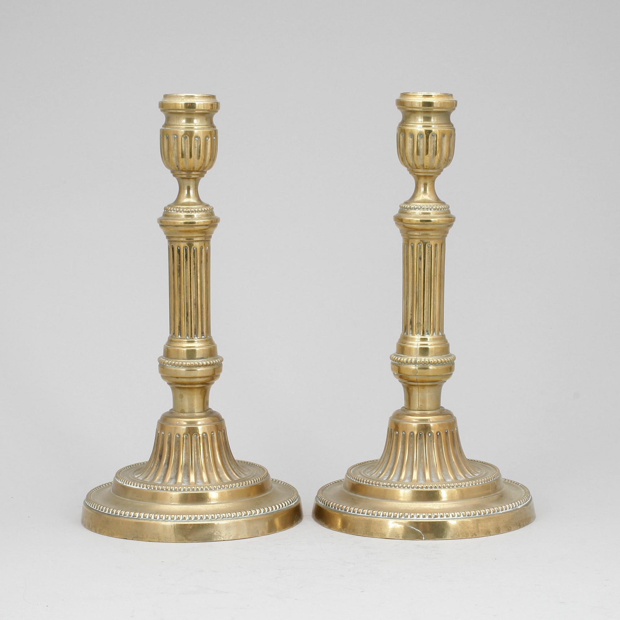 LJUSSTAKAR, ett par, mässing, Louis XVI, 1700/1800-tal.