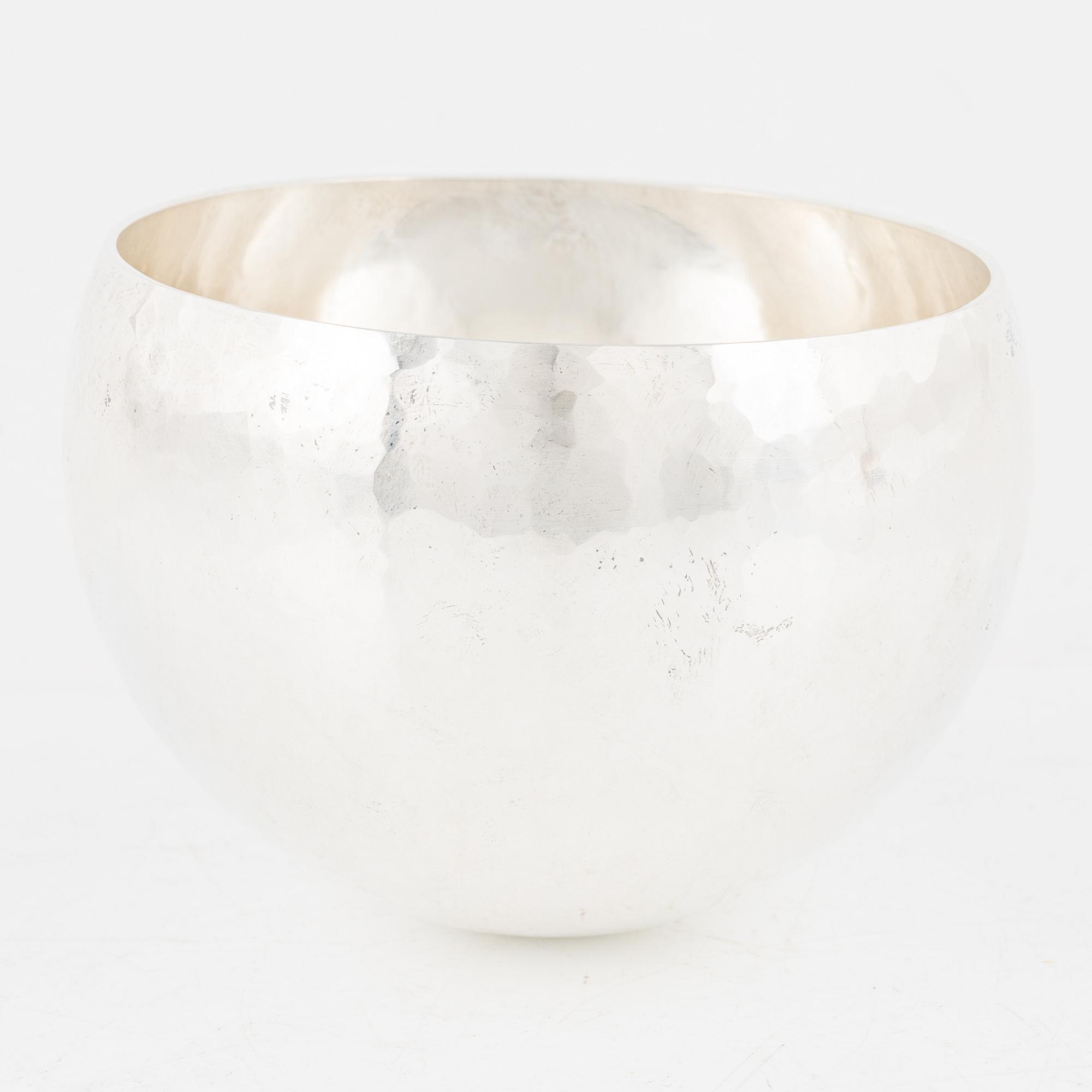 Rey Urban, skål, sterlingsilver, Stockholm 2011.
