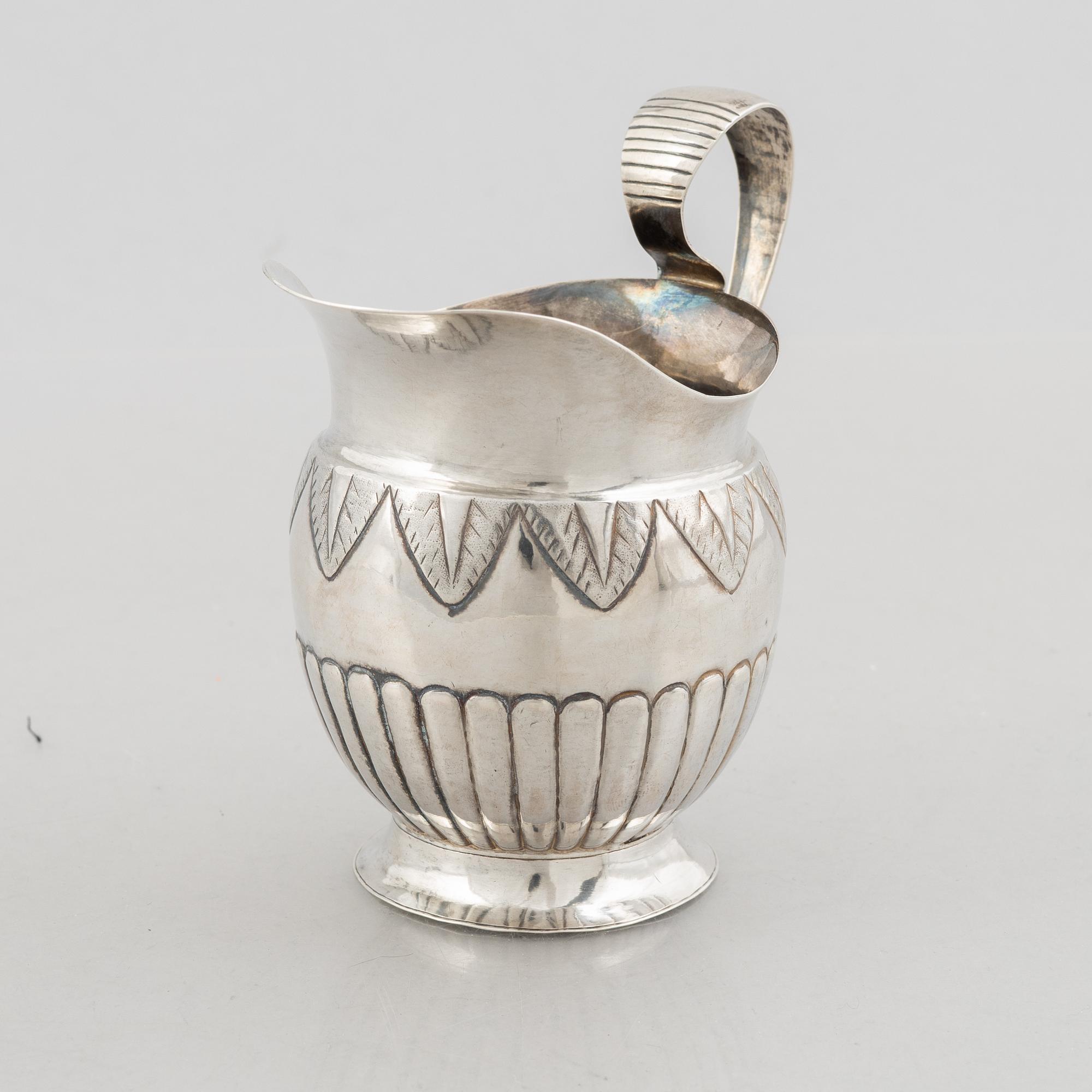 Johan Erik Åhlén, gräddkanna, silver, Sala 1842.