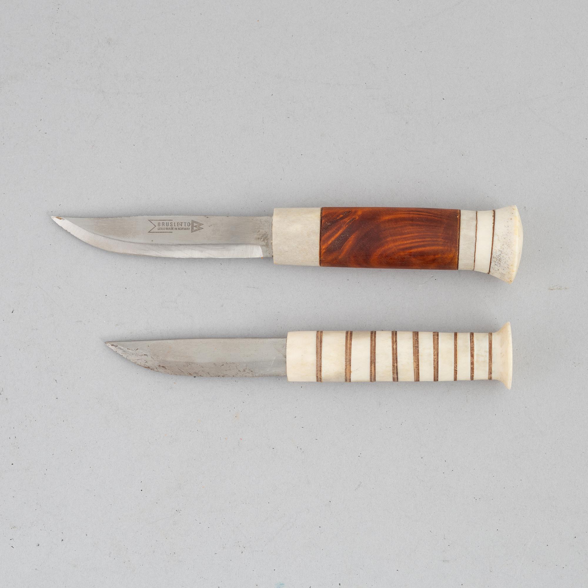 Two half-horn knives.