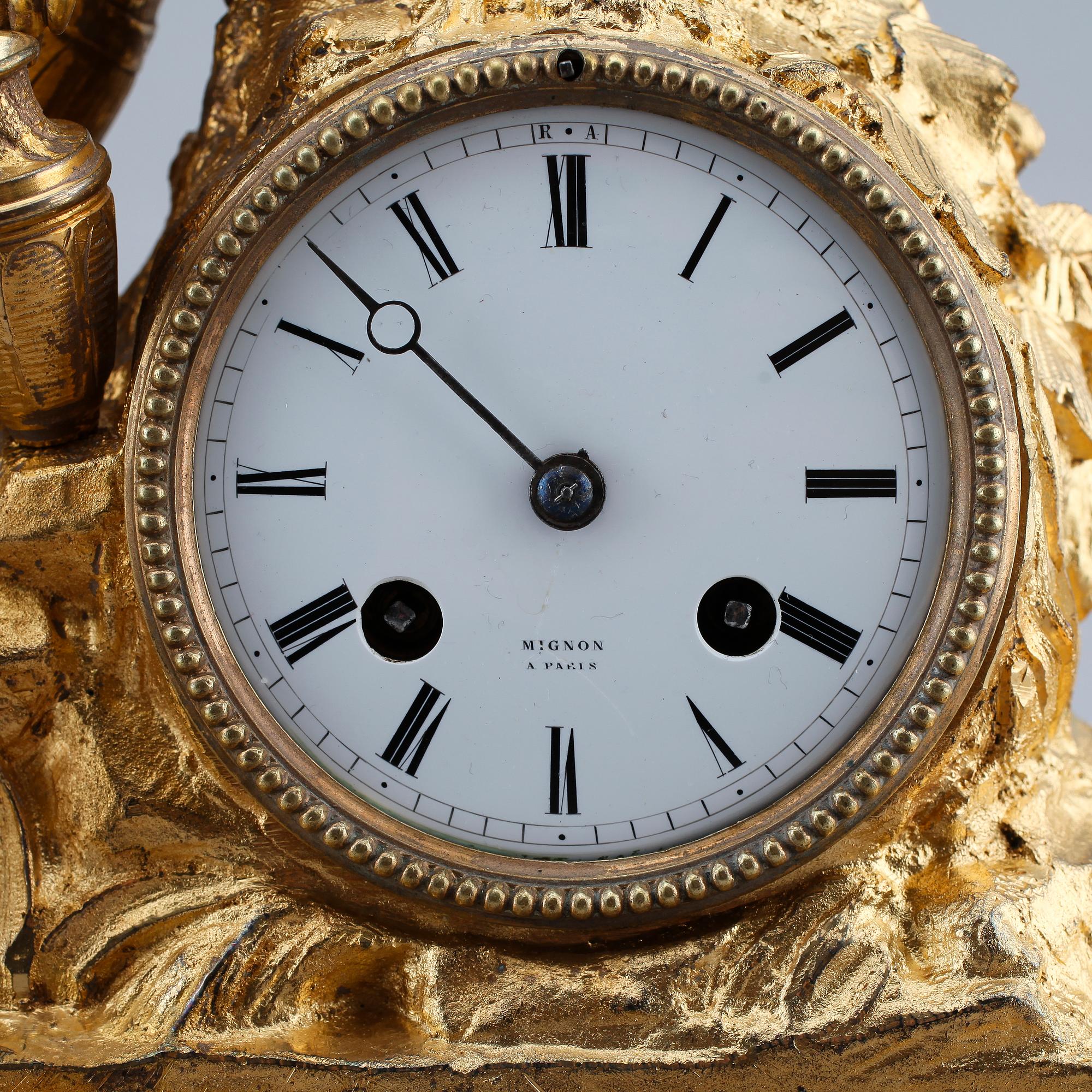 BORDSPENDYL, förgylld brons, Frankrike, 1800-talets andra hälft.