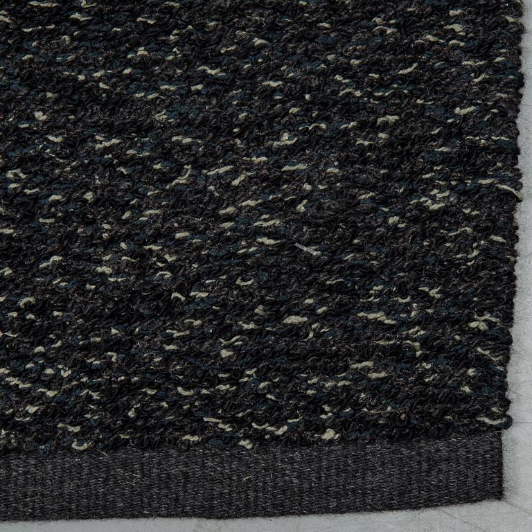 A carpet, "Esther 600", Gunilla Lagerhem Ullberg, Kasthall, ca 375 x 257 cm.