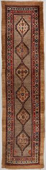 A RUNNER, semi-antique Sarab, around 374 x 93 cm.
