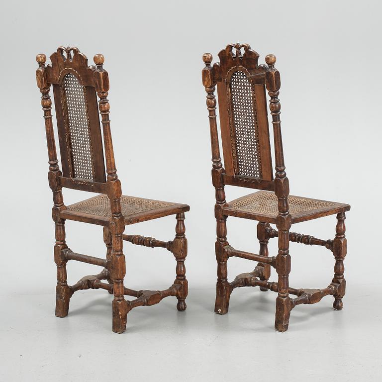 STOLAR, ett par, senbarock, 1700-tal.