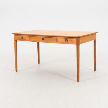 Hans J Wegner, an AT-305 oak desk from Andreas Tuck Denmark.