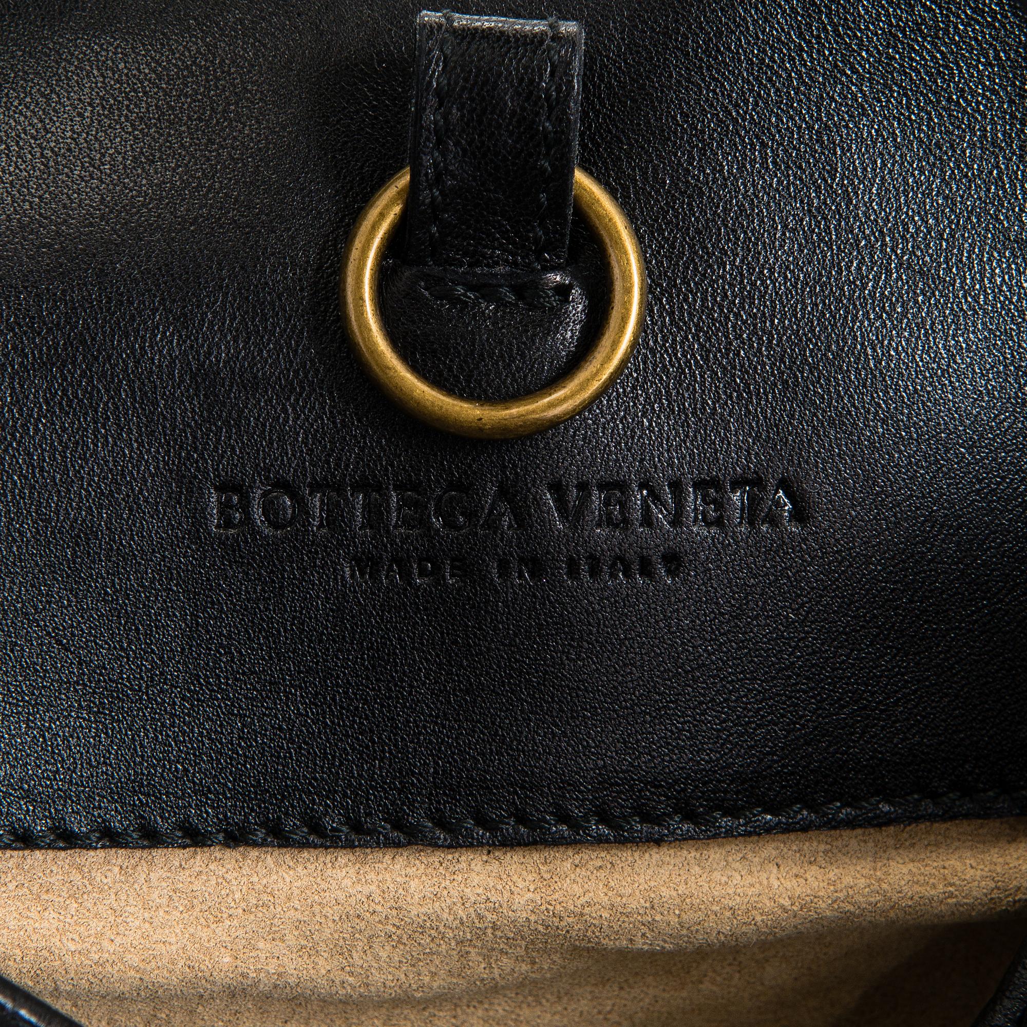 Bottega Veneta, 'New Ball Hobo' bag.