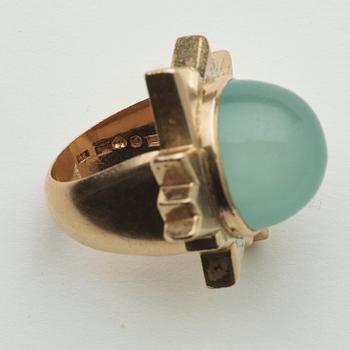 Kristian Nilsson, an 18K gold ring with a cabochon cut aquamarine, Stockholm 1979.