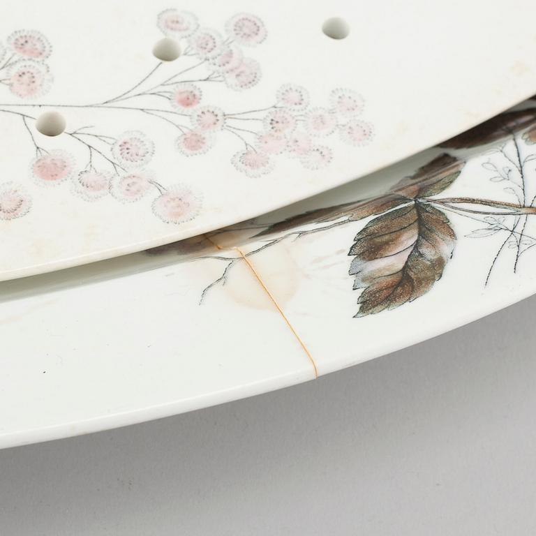 98 pieces of earthenware tableware from Rörstrand, model "Risa", produced between 1888- 1908.