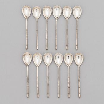 A set of 12 silver teaspoons, maker's mark of Vasily M. Ashmarin, Moscow 1894.