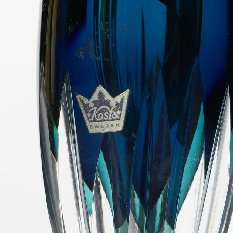 Vicke Lindstrand, four vases, Kosta, mid-20th century.