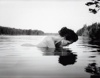 842. Tobias Regell, "Kvinna i vatten".