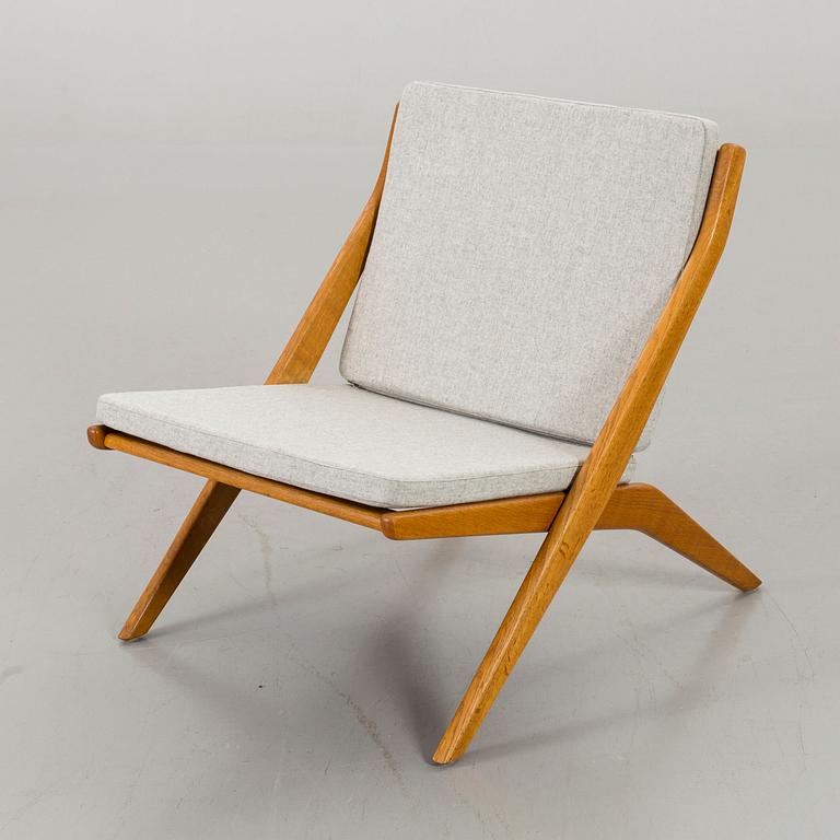 A FOLKE OHLSSON "SCISSORS" LOUNGE CHAIR, Bodafors 1960.