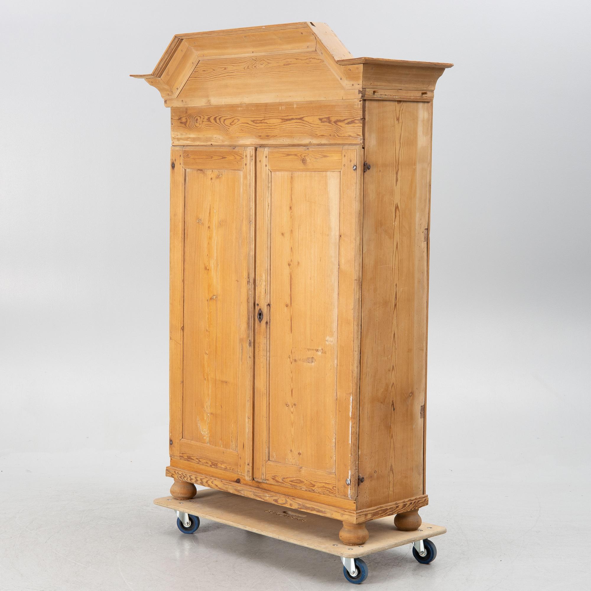 Skåp, 1800-tal.